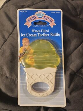 baby king water filled ice cream teether rattle Vintage 1995‎